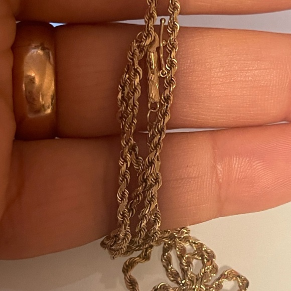 100% real 14k gold rope chain necklace 18”❤️ 6.8 grams. Not gold plated ❤️ - Picture 6 of 12